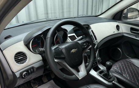 Chevrolet Cruze II, 2011 год, 649 000 рублей, 9 фотография