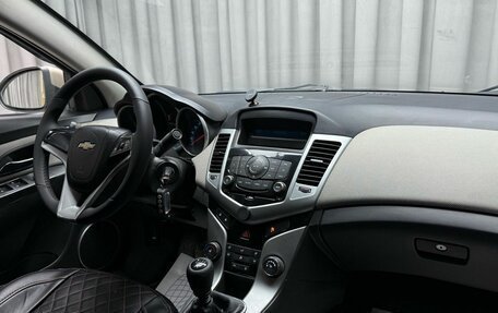 Chevrolet Cruze II, 2011 год, 649 000 рублей, 10 фотография