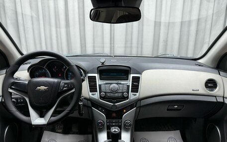 Chevrolet Cruze II, 2011 год, 649 000 рублей, 13 фотография