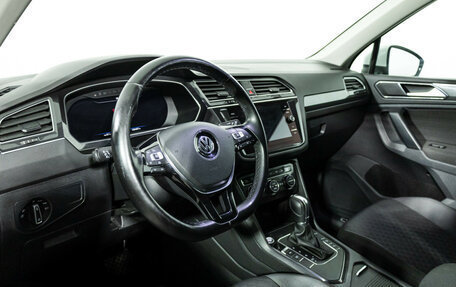 Volkswagen Tiguan II, 2017 год, 2 149 700 рублей, 11 фотография