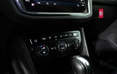 Volkswagen Tiguan II, 2017 год, 2 149 700 рублей, 17 фотография