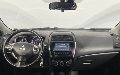 Mitsubishi ASX I рестайлинг, 2010 год, 850 000 рублей, 18 фотография