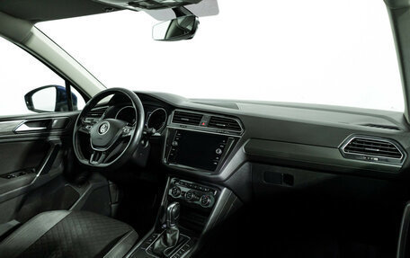 Volkswagen Tiguan II, 2018 год, 1 999 700 рублей, 9 фотография