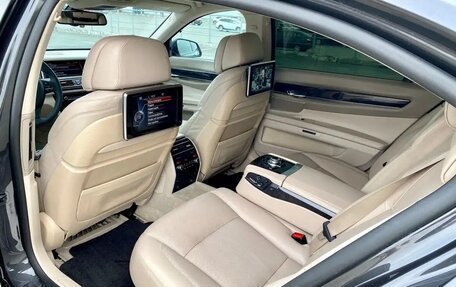 BMW 7 серия, 2013 год, 2 345 000 рублей, 17 фотография