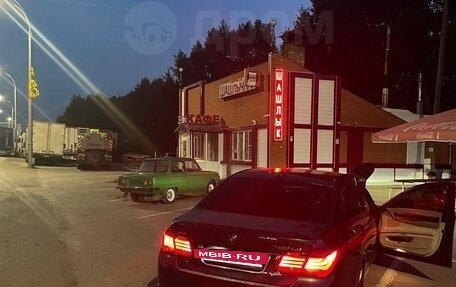 BMW 7 серия, 2013 год, 2 345 000 рублей, 9 фотография
