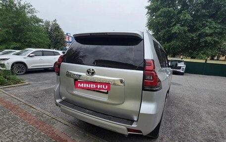 Toyota Land Cruiser Prado 150 рестайлинг 2, 2020 год, 6 000 000 рублей, 5 фотография