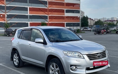 Toyota RAV4, 2010 год, 1 670 000 рублей, 2 фотография