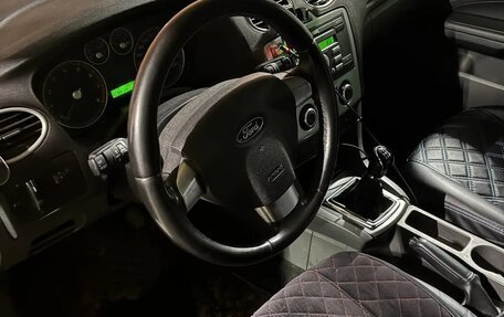 Ford Focus II рестайлинг, 2005 год, 333 000 рублей, 2 фотография