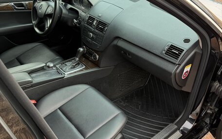 Mercedes-Benz C-Класс, 2008 год, 1 180 000 рублей, 25 фотография