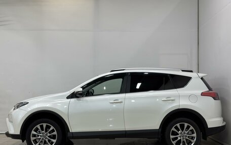 Toyota RAV4, 2017 год, 2 649 000 рублей, 2 фотография