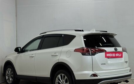 Toyota RAV4, 2017 год, 2 649 000 рублей, 3 фотография