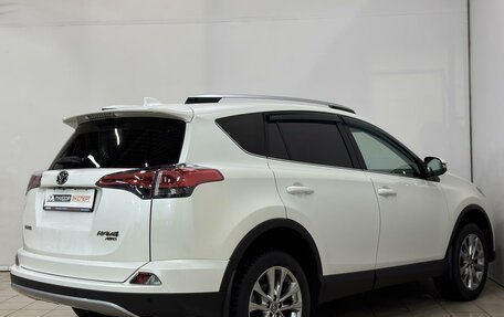 Toyota RAV4, 2017 год, 2 649 000 рублей, 8 фотография