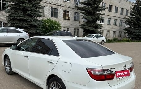 Toyota Camry, 2016 год, 2 600 000 рублей, 4 фотография
