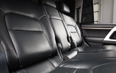 Toyota Land Cruiser 200, 2018 год, 73 000 000 рублей, 19 фотография