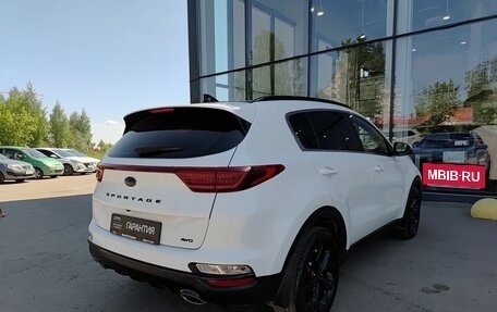 KIA Sportage IV рестайлинг, 2021 год, 2 799 800 рублей, 6 фотография