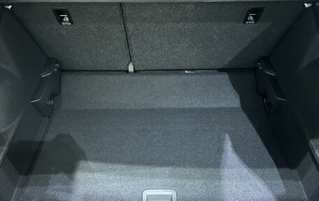 Volkswagen T-Roc I, 2025 год, 3 895 000 рублей, 22 фотография