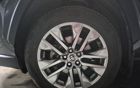 Toyota RAV4, 2023 год, 5 350 000 рублей, 8 фотография