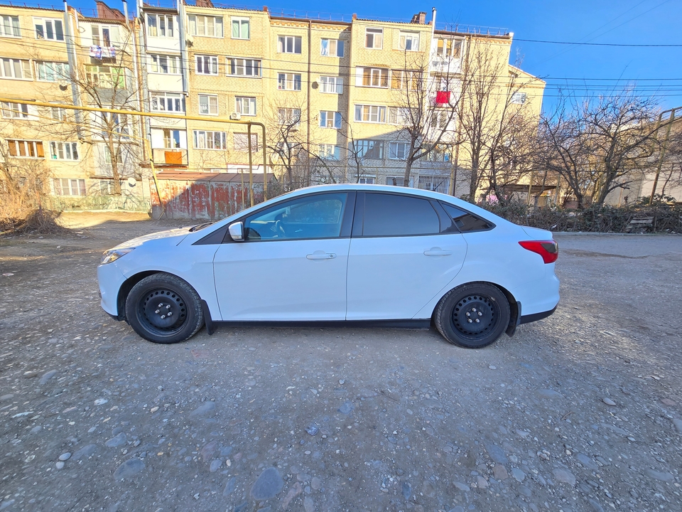 Ford Focus III, 2013 год, 810 000 рублей, 3 фотография