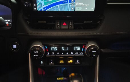 Toyota RAV4, 2023 год, 5 350 000 рублей, 26 фотография