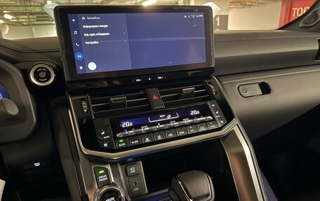 Toyota Land Cruiser, 2026 год, 16 200 000 рублей, 28 фотография