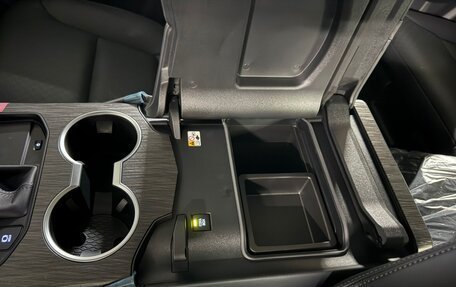Toyota Land Cruiser, 2026 год, 16 200 000 рублей, 27 фотография