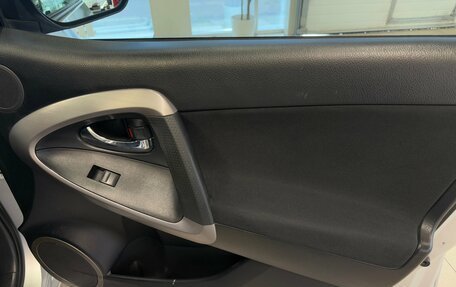 Toyota RAV4, 2008 год, 1 195 000 рублей, 16 фотография