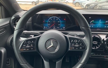 Mercedes-Benz A-Класс, 2019 год, 2 530 000 рублей, 12 фотография