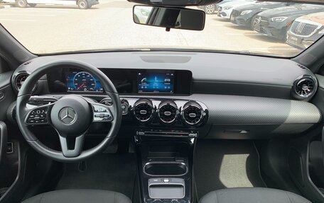 Mercedes-Benz A-Класс, 2019 год, 2 530 000 рублей, 13 фотография