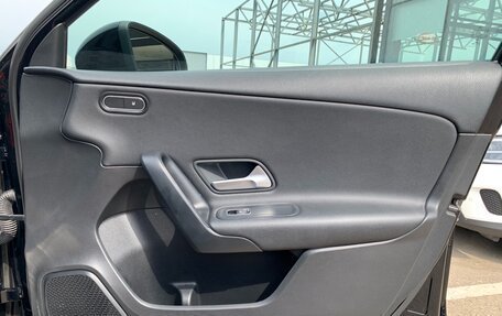 Mercedes-Benz A-Класс, 2019 год, 2 530 000 рублей, 23 фотография