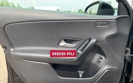 Mercedes-Benz A-Класс, 2019 год, 2 530 000 рублей, 10 фотография