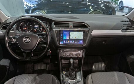 Volkswagen Tiguan II, 2018 год, 2 249 000 рублей, 11 фотография