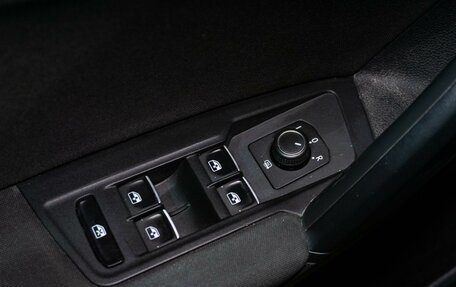 Volkswagen Tiguan II, 2018 год, 2 249 000 рублей, 24 фотография