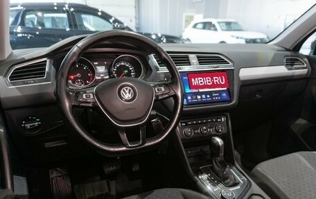 Volkswagen Tiguan II, 2018 год, 2 249 000 рублей, 10 фотография