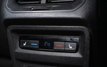 Volkswagen Tiguan II, 2018 год, 2 249 000 рублей, 25 фотография
