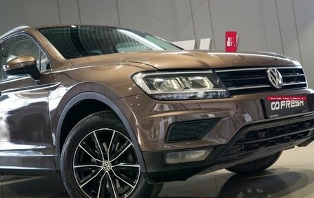 Volkswagen Tiguan II, 2018 год, 2 249 000 рублей, 8 фотография