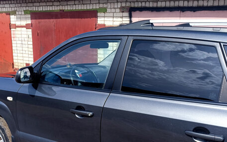 Hyundai Tucson III, 2008 год, 700 000 рублей, 1 фотография