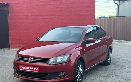 Volkswagen Polo VI (EU Market), 2011 год, 700 000 рублей, 1 фотография