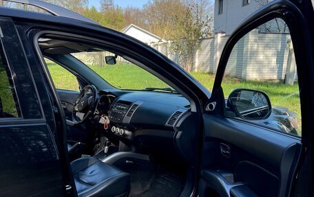 Mitsubishi Outlander III рестайлинг 3, 2007 год, 960 000 рублей, 20 фотография