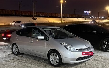 Toyota Prius, 2008 год, 650 000 рублей, 2 фотография