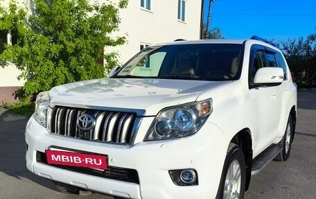 Toyota Land Cruiser Prado 150 рестайлинг 2, 2012 год, 2 850 000 рублей, 2 фотография