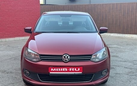 Volkswagen Polo VI (EU Market), 2011 год, 700 000 рублей, 2 фотография