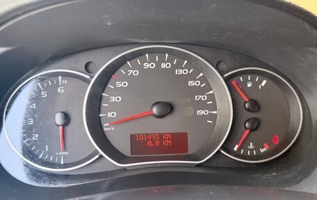 Renault Kangoo II рестайлинг, 2012 год, 900 000 рублей, 2 фотография