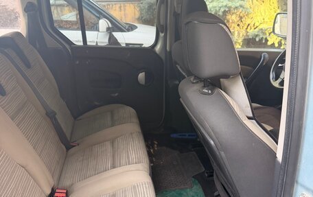Renault Kangoo II рестайлинг, 2012 год, 900 000 рублей, 7 фотография