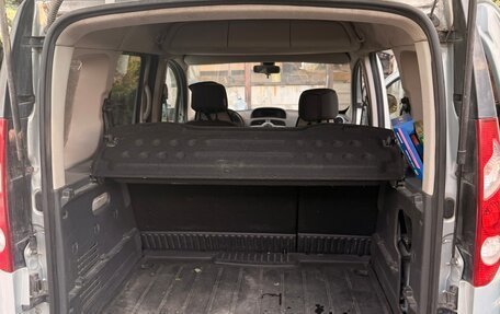 Renault Kangoo II рестайлинг, 2012 год, 900 000 рублей, 6 фотография
