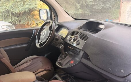 Renault Kangoo II рестайлинг, 2012 год, 900 000 рублей, 9 фотография