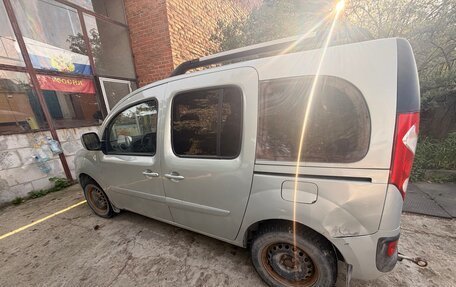 Renault Kangoo II рестайлинг, 2012 год, 900 000 рублей, 14 фотография