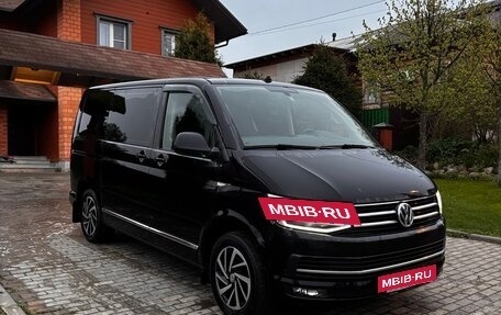 Volkswagen Caravelle T6 рестайлинг, 2018 год, 2 950 000 рублей, 4 фотография