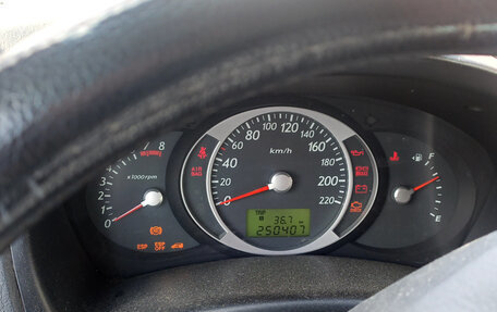 Hyundai Tucson III, 2008 год, 700 000 рублей, 4 фотография