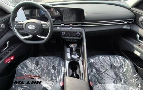 Hyundai Elantra, 2023 год, 1 557 000 рублей, 8 фотография
