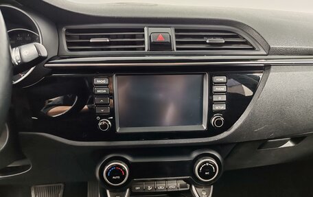 KIA Rio IV, 2018 год, 1 375 000 рублей, 15 фотография